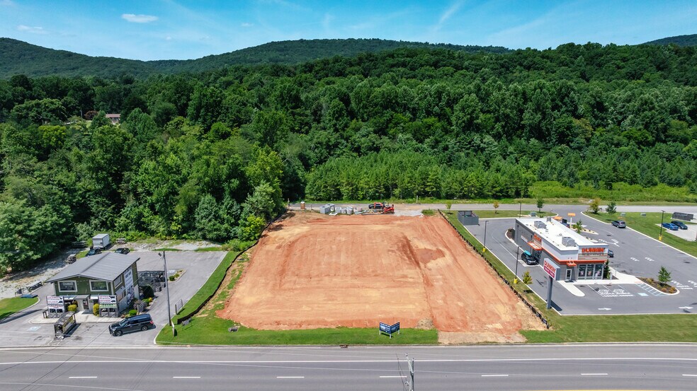 More Photos Of 3365 Rhea County Hwy, Dayton General Retail For Lease