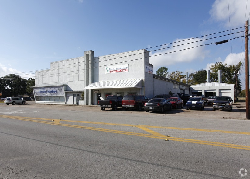 Primary Photo Of , Angleton Unknown For Sale