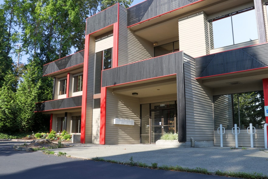 More Photos Of 2265 116th Ave NE, Bellevue Office For Lease