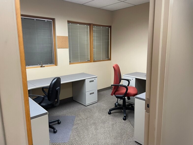 More Photos Of 1735 Central Ave, Albany Office For Sale