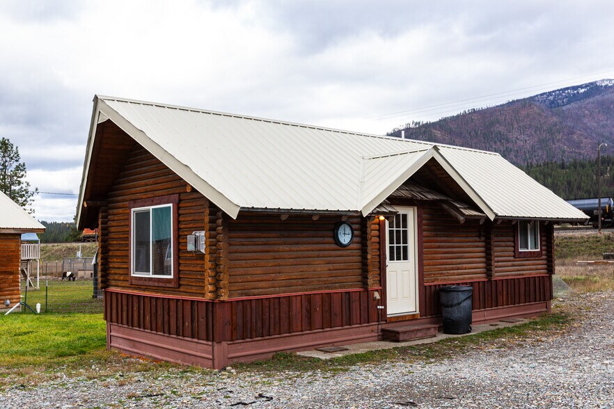 More Photos Of 2213 Main St E, Thompson Falls Land For Sale