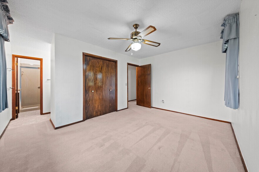 More Photos Of 523 W Country Club Rd, Chickasha Office Residential For Sale