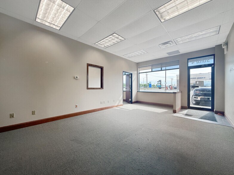 More Photos Of 1008 NW Paul Bunyan Dr NW, Bemidji Restaurant For Lease