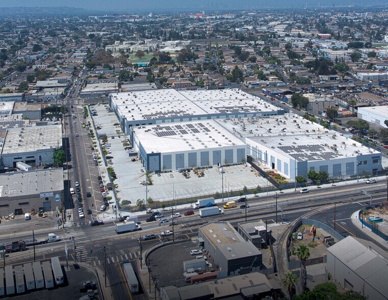 More Photos Of 1801 E 41st St, Los Angeles Industrial For Lease
