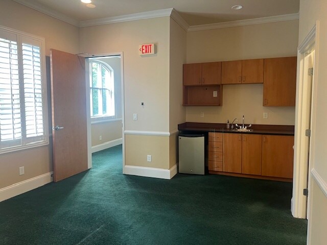 More Photos Of 4652 Lawrenceville Hwy, Lilburn Office Residential For Sale