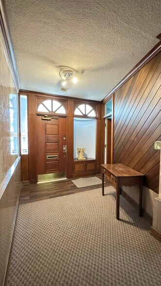 More Photos Of 211 N Magnolia Ave, Orlando Office For Lease