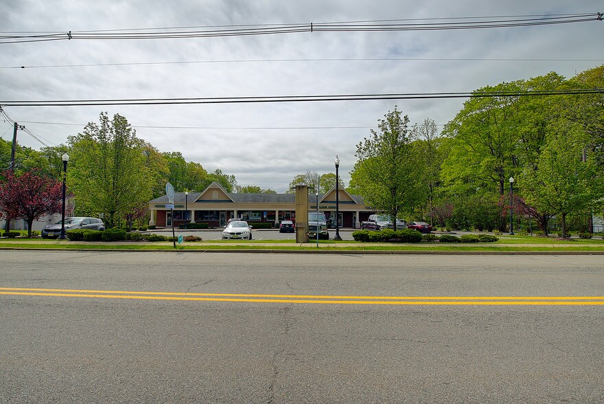 More Photos Of 389 Dover Chester Rd, Randolph Storefront Retail Office For Lease