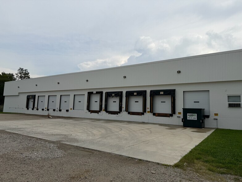 More Photos Of 1933 Highland Rd, Twinsburg Manufacturing For Sale