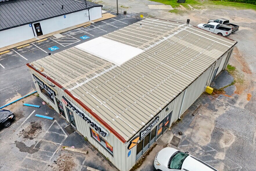 More Photos Of 893 S Park St, Carrollton Freestanding For Sale