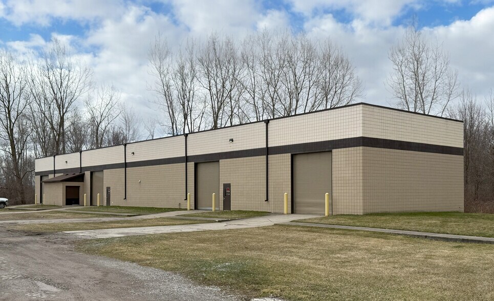 More Photos Of 54145 Bates Rd, Chesterfield Warehouse For Sale