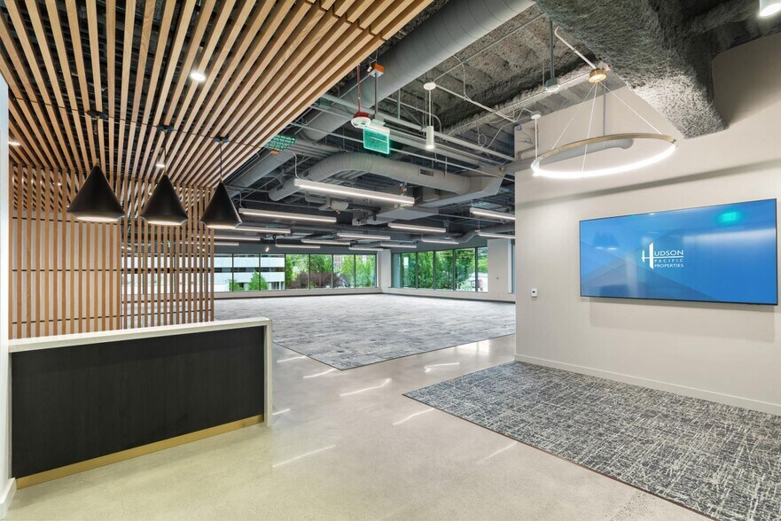 More Photos Of 1711 Boren Ave, Seattle Office For Lease