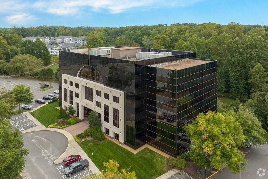 More Photos Of 7501 Boulder View Dr, North Chesterfield Unknown For Lease