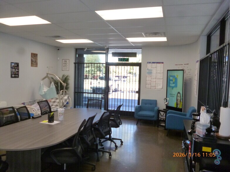 More Photos Of 1717 E Bell Rd, Phoenix Office For Lease