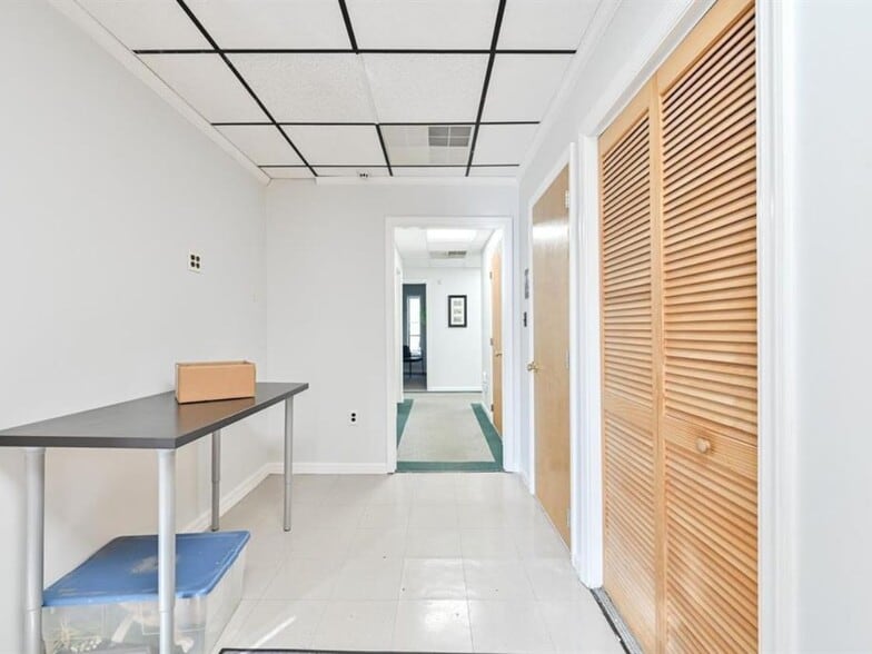 More Photos Of 619 Church St, Pleasantville Warehouse For Sale