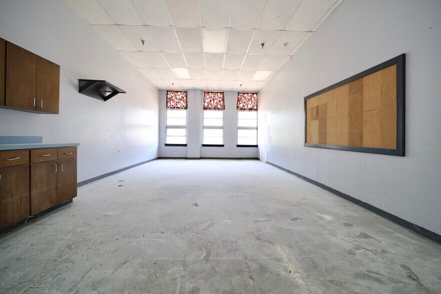 More Photos Of 970 E Humbolt St, Fort Worth Medical For Lease