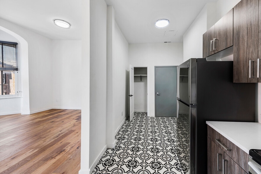 More Photos Of 1935 Spruce St, Philadelphia Apartments For Sale