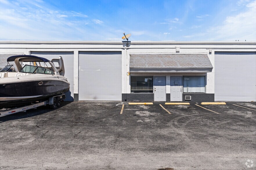 More Photos Of 1703-1747 NW 38th Ave, Lauderhill Unknown For Lease