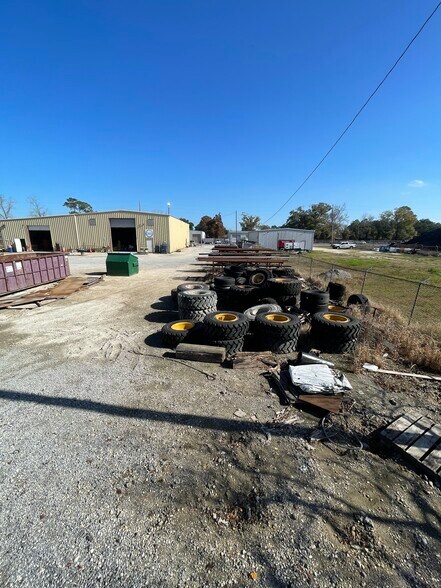 More Photos Of 1013 Bert St, La Place Warehouse For Sale