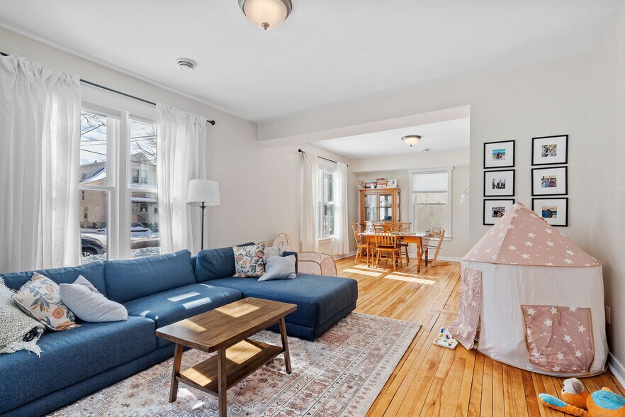 More Photos Of 1704 Jefferson St NE, Minneapolis Apartments For Sale