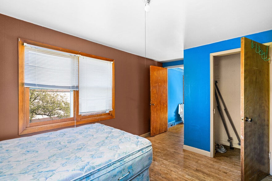 More Photos Of 4892 MN-61 N, Beaver Bay Specialty For Sale