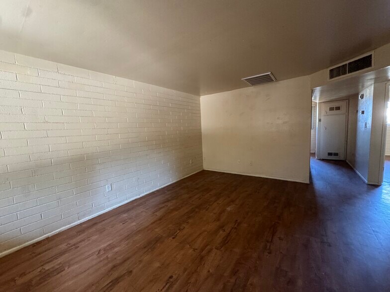 More Photos Of 8908-8936 S Nogales Hwy, Tucson Apartments For Sale