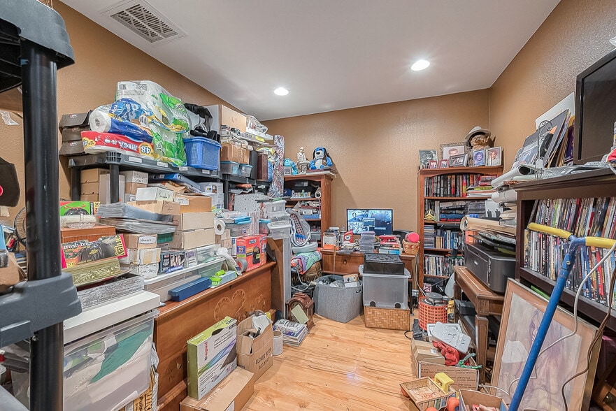 More Photos Of 210 N Houston, Wharton Freestanding For Sale