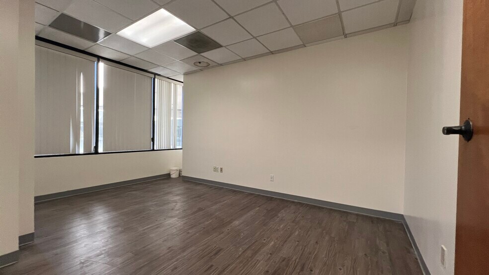 More Photos Of 15141 Whittier Blvd, Whittier Medical For Lease