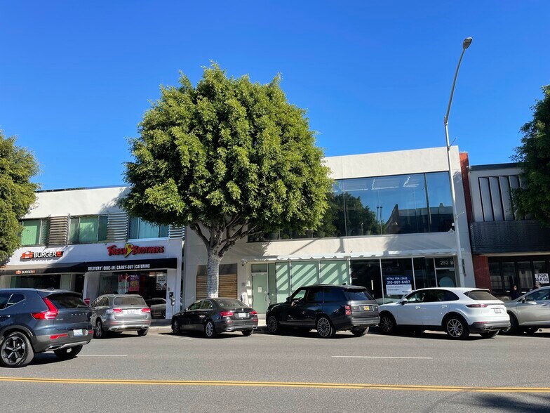 More Photos Of 252 S Beverly Dr, Beverly Hills Office For Lease