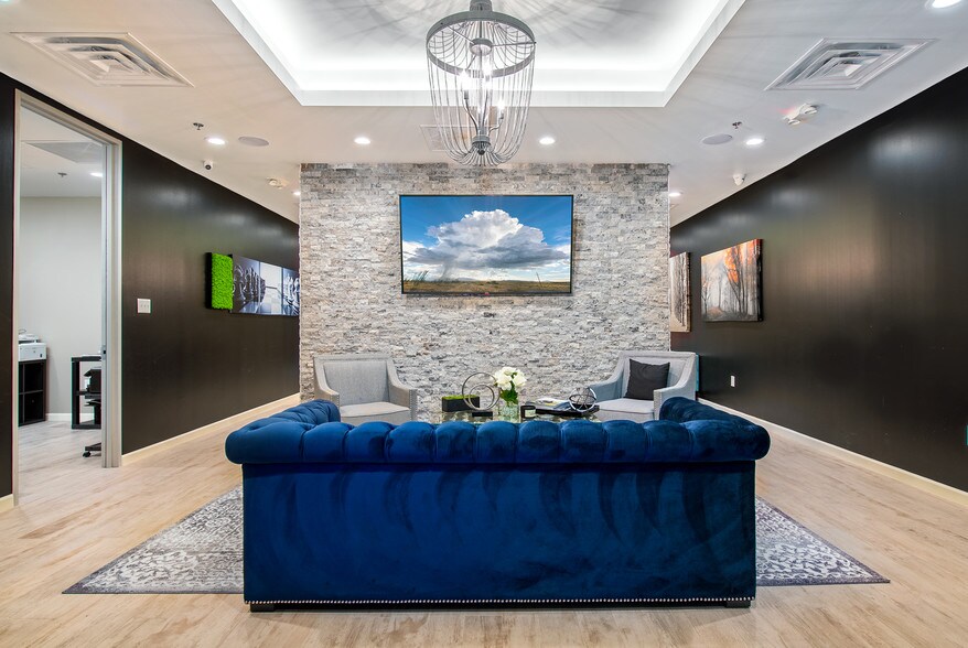 More Photos Of 4821 Lj Pkwy, Sugar Land Storefront For Lease