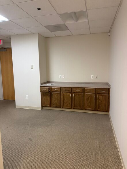 More Photos Of 1801 Robert Fulton Dr, Reston Medical For Sale