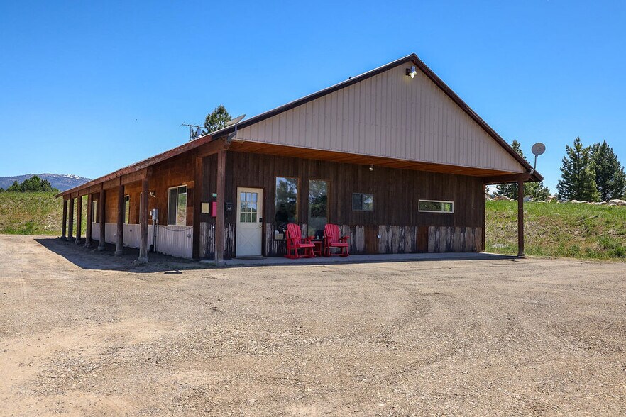 More Photos Of 105 E Jacob St, Mccall Service For Sale