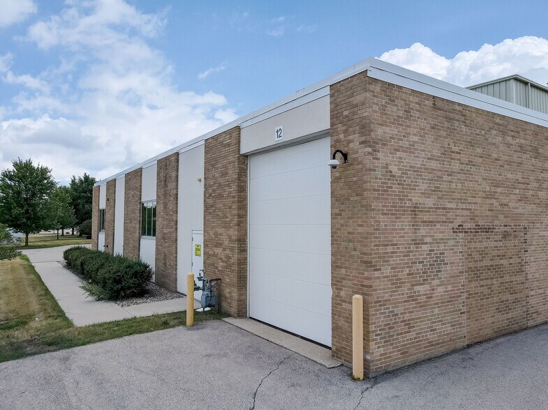 More Photos Of 2180 Pennsylvania Ave, Madison Showroom For Sale