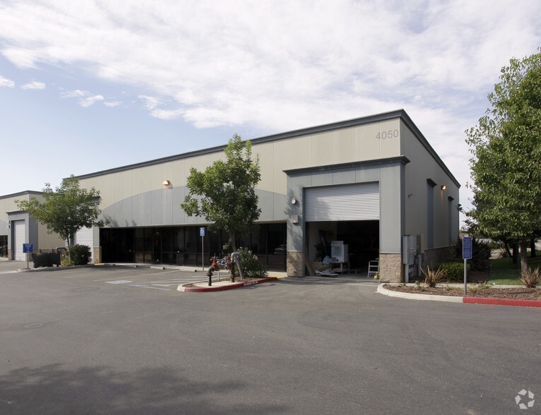 More Photos Of 4050 Cincinnati Ave, Rocklin Warehouse For Lease