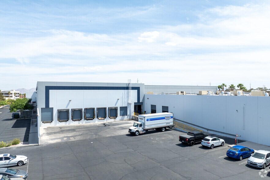More Photos Of 7350 Prairie Falcon Rd, Las Vegas Warehouse For Lease
