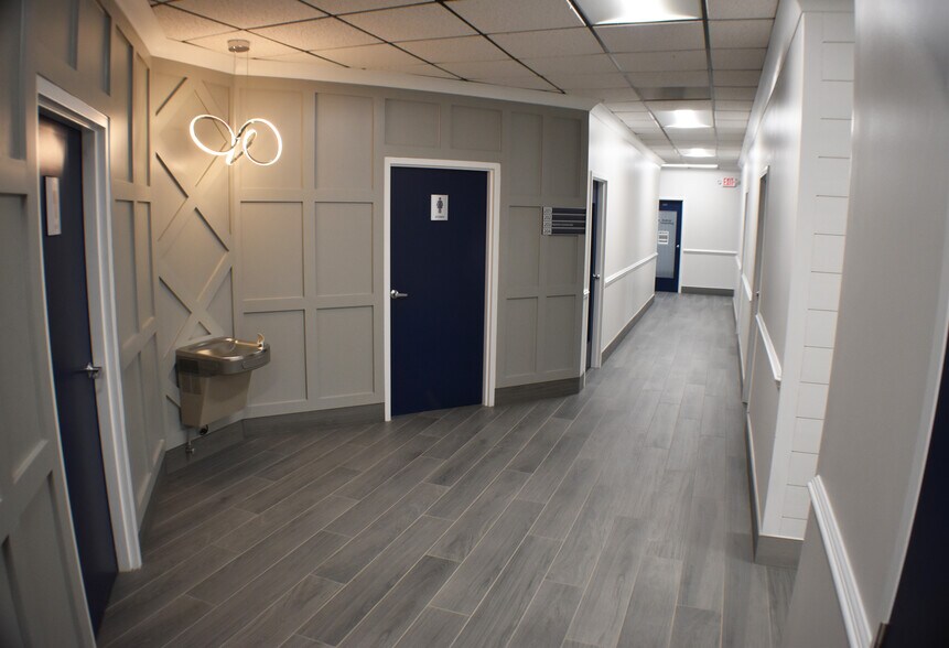 More Photos Of 1022 W 1st St, Winston-Salem Office For Sale