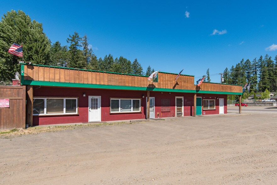 More Photos Of 15610 Olson Dr Kp N, Lakebay Bar For Sale