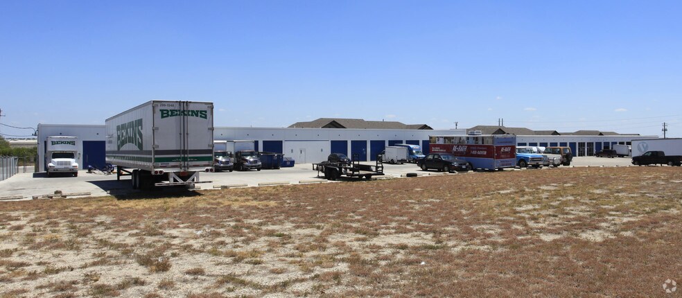 More Photos Of 1120 Howard Ln W, Austin Warehouse For Lease