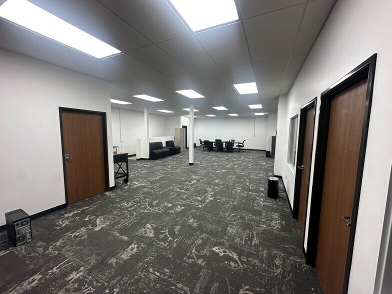 More Photos Of 800 El Cajon Blvd, El Cajon Service For Sale