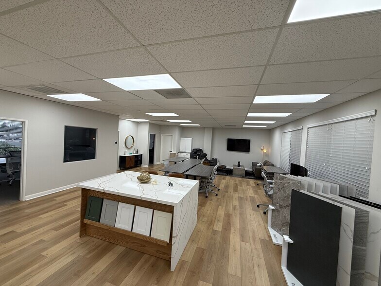 More Photos Of 2315 S Bascom Ave, Campbell Office For Lease