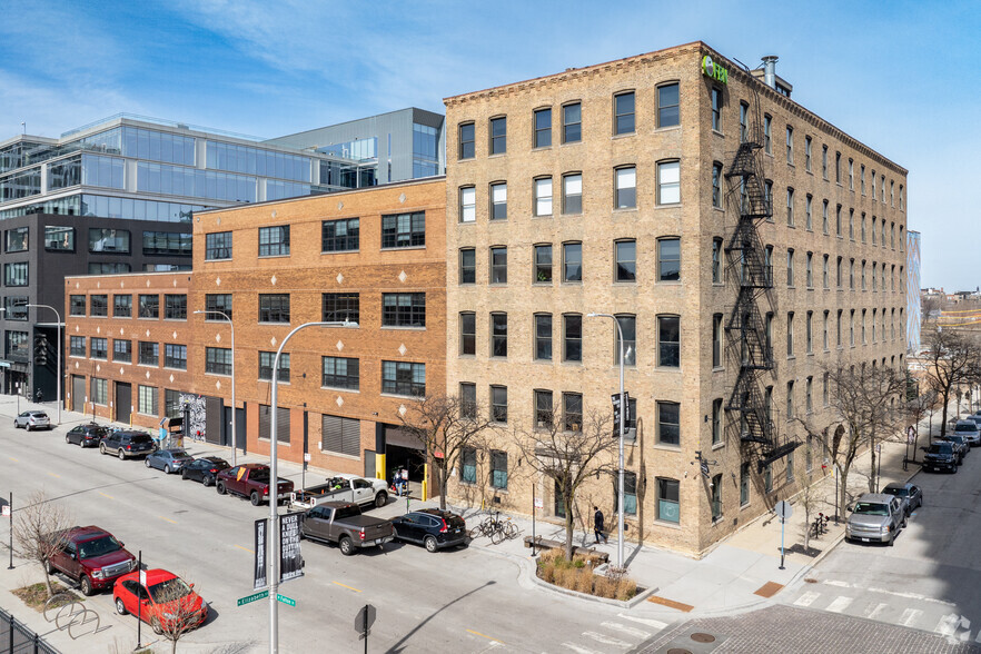 Primary Photo Of 1320 W Fulton St, Chicago Loft Creative Space For Lease