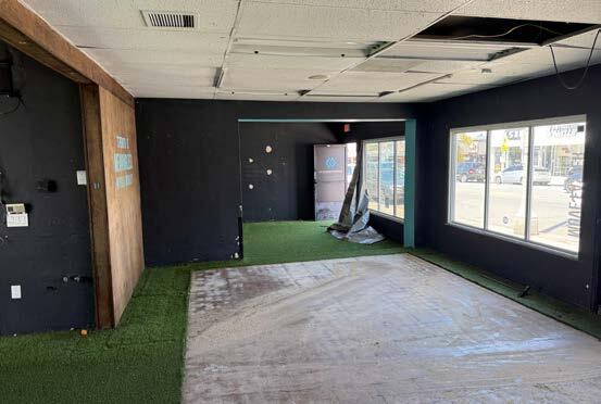 More Photos Of 1423-1427 Garnet Ave, San Diego Storefront For Lease