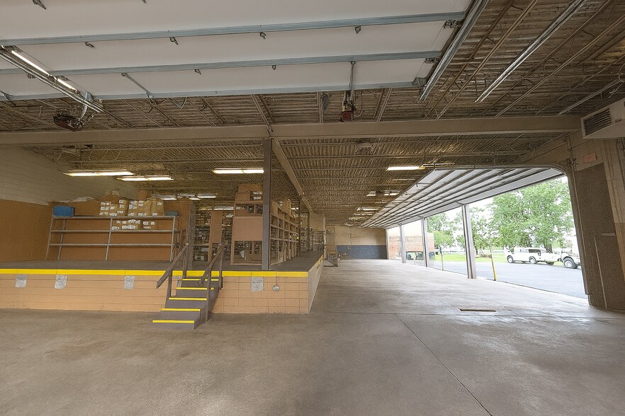 More Photos Of 900 Kraft Dr SE, Melrose Light Distribution For Lease