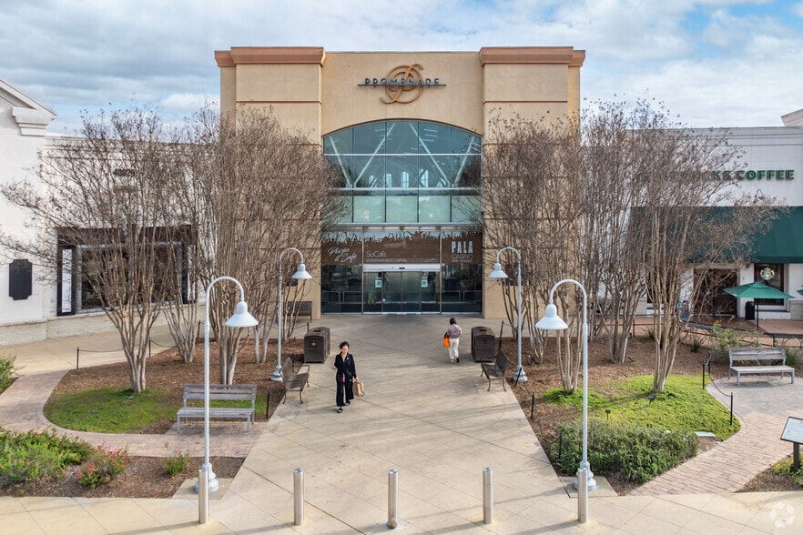 More Photos Of 40820 Winchester Rd, Temecula General Retail For Lease