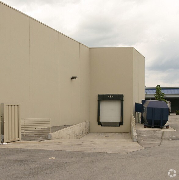 More Photos Of 50 W University Pky, Orem Freestanding For Lease