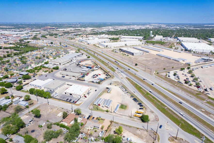 More Photos Of 1330 Seaboard Dr, San Antonio Land For Lease