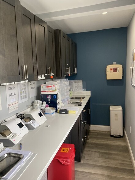 More Photos Of 675 Broadway, Paterson Medical For Lease