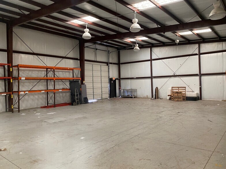 More Photos Of 7641 Pelham Rd, Greenville Freestanding For Lease