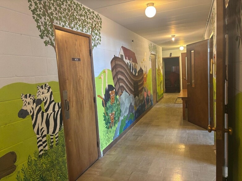 More Photos Of 13 E High St, Jeffersonville Religious Facility For Sale