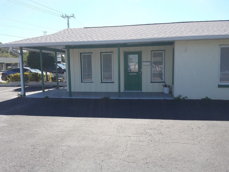 More Photos Of 1704 9th St W, Bradenton Storefront Retail Office For Lease