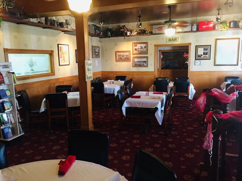 More Photos Of 101 Moore, Moulton Restaurant For Sale